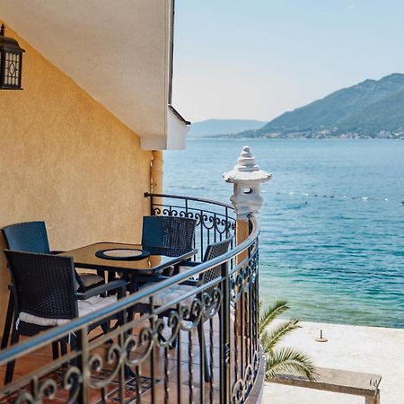 Apartment Villa Marija Tivat Exteriör bild
