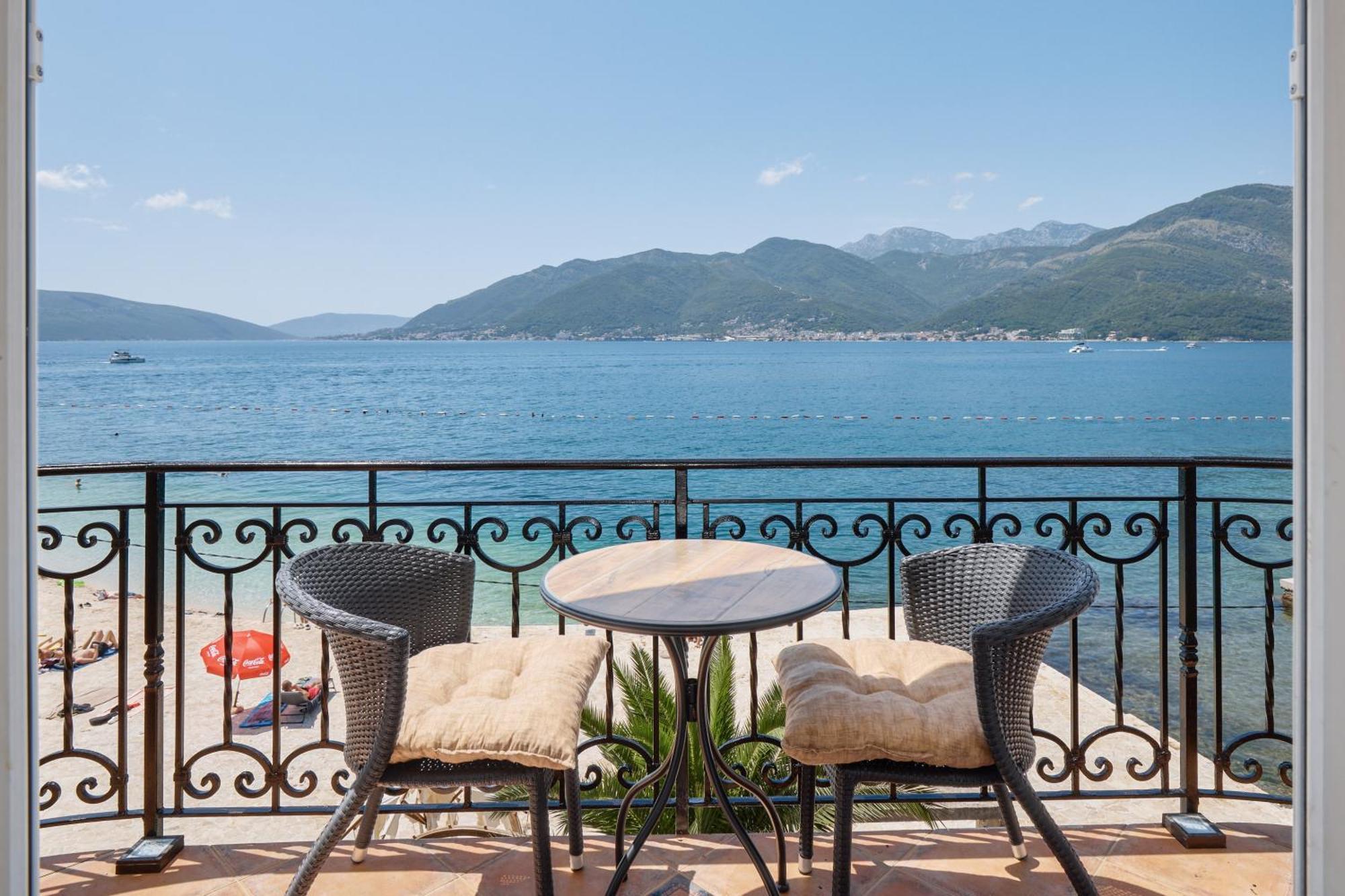Apartment Villa Marija Tivat Exteriör bild